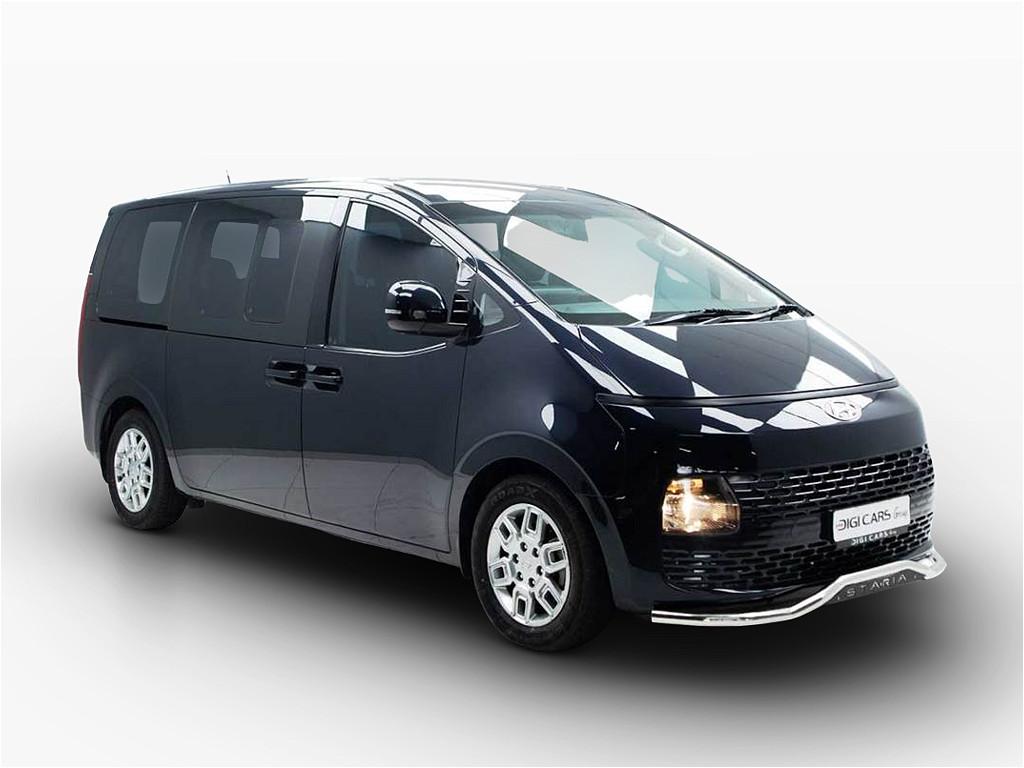 Hyundai Staria 2.2D Executive (9 Seater)