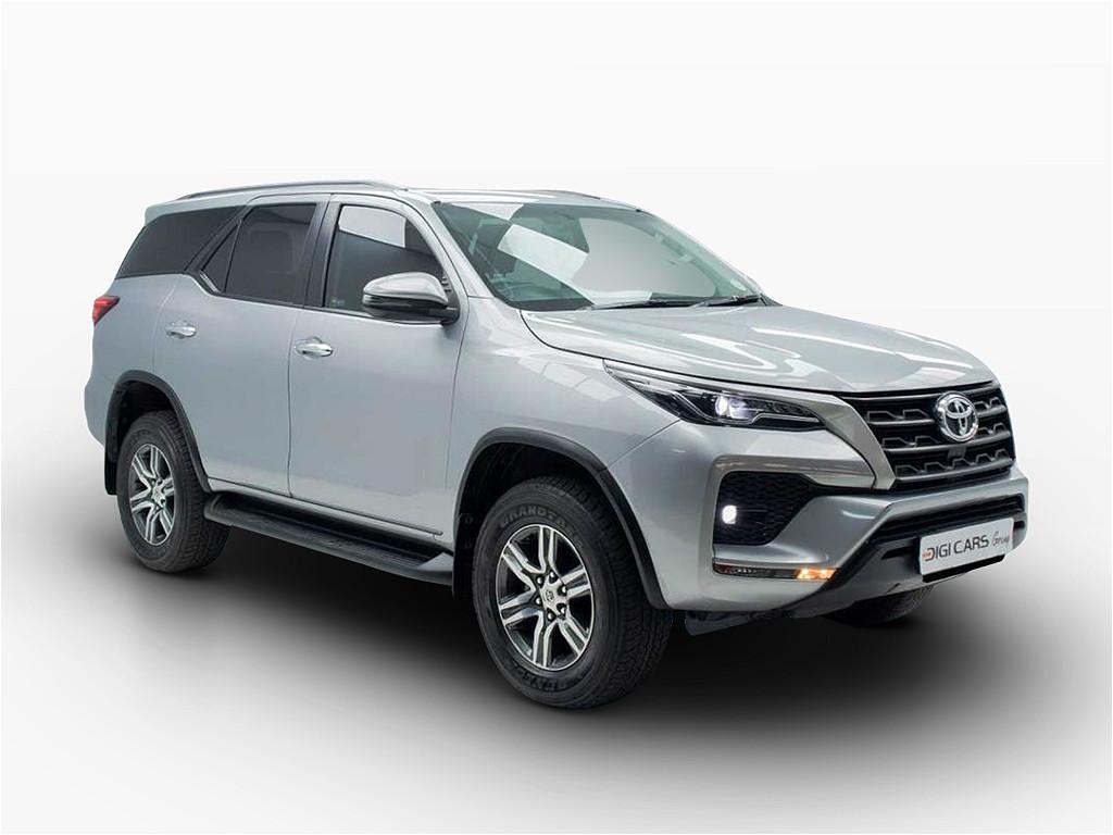 Toyota Fortuner V 2.4 GD-6 Raised Body Auto
